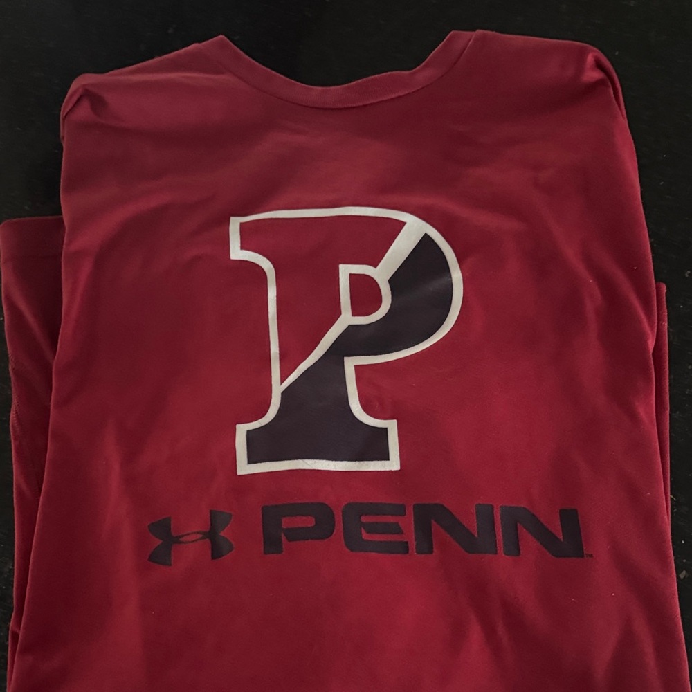 UPENN University of  Pennsylvania long sleeve UNDER ARMOUR  tshirt  Tee